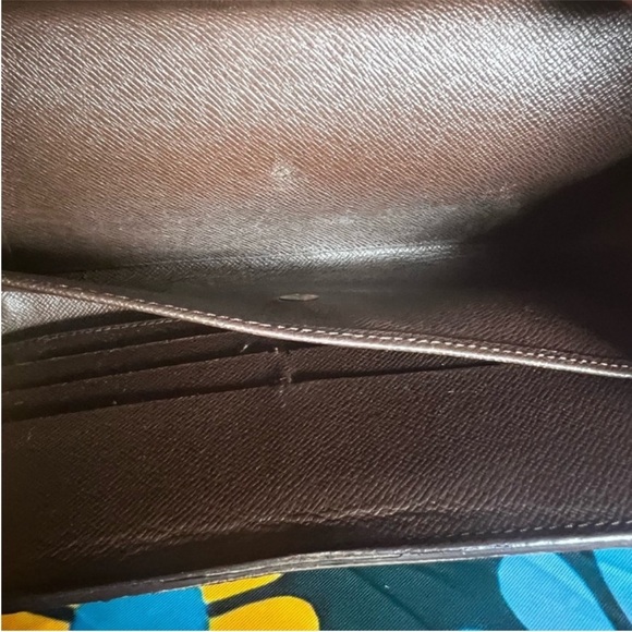 LV Damier Wallet (Cobblers dream) - Picture 6 of 12